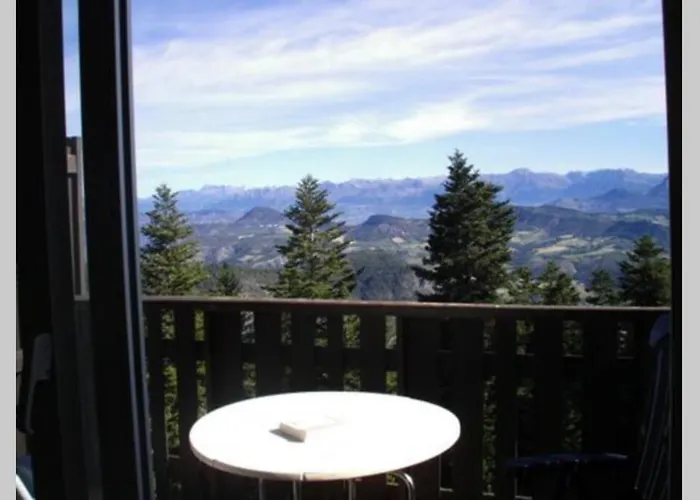 Dans Station De Aux Pieds Des Pistes