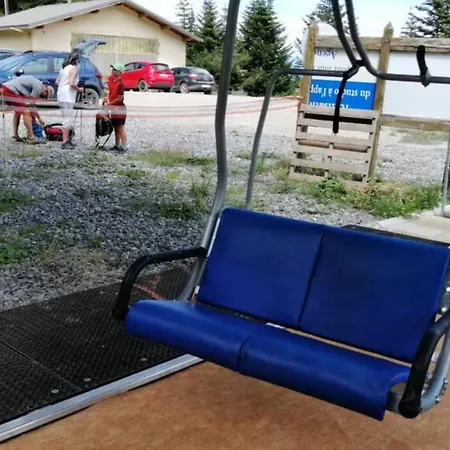 Dans Station De Aux Pieds Des Pistes *